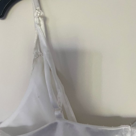 Satin wrap tank top - Picture 4 of 6